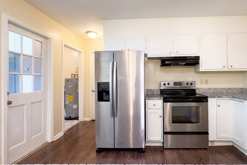 Photo 8 of 22 of 1808 Dailey Ter NW, Huntsville, AL