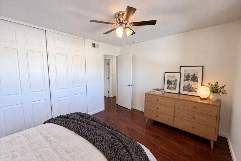 Photo 16 of 39 of 4948 Dewey Dr, Fair Oaks, CA