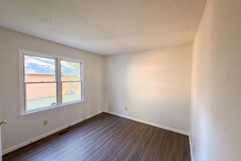 Photo 9 of 17 of 3117 Verdugo Dr, Raleigh, NC