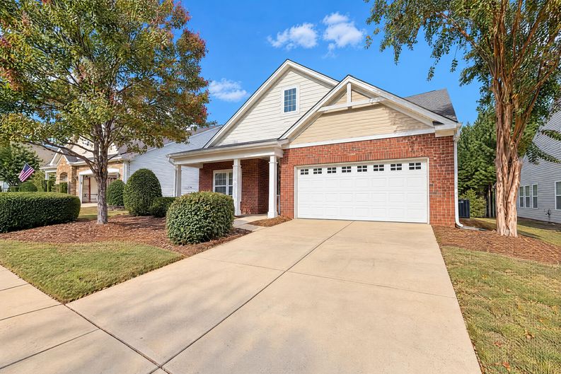 Photo 33 of 36 of 2411 Bergamot St, Fort Mill, SC
