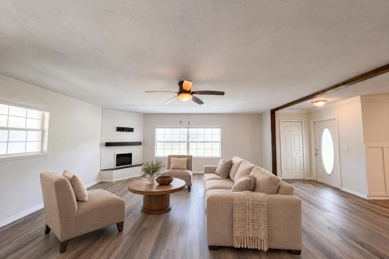 Photo 17 of 34 of 2805 105th St E, Palmetto, FL