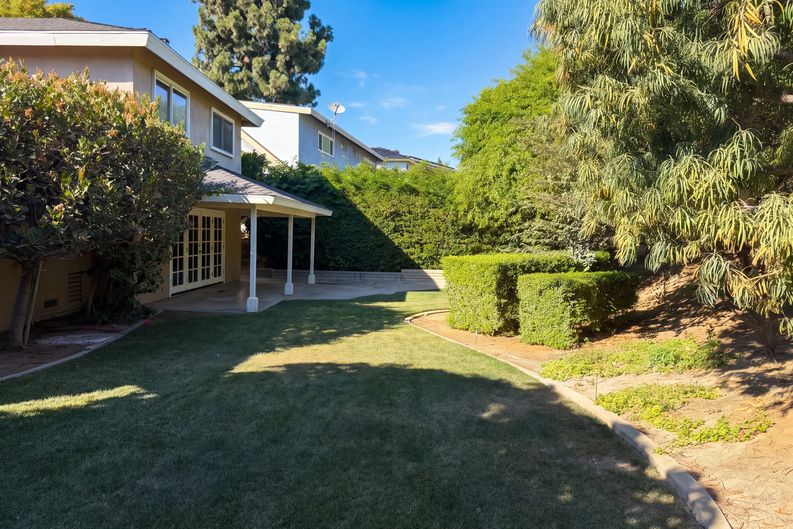 Photo 5 of 33 of 5142 Sumac Ridge Dr, Yorba Linda, CA