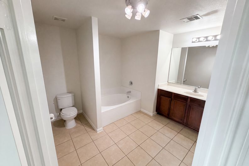 Photo 11 of 21 of 20523 Freedom River Dr, Humble, TX