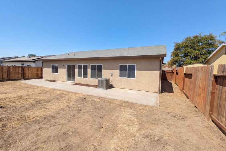 Photo 17 of 20 of 2026 Bridgewater St, Atwater, CA