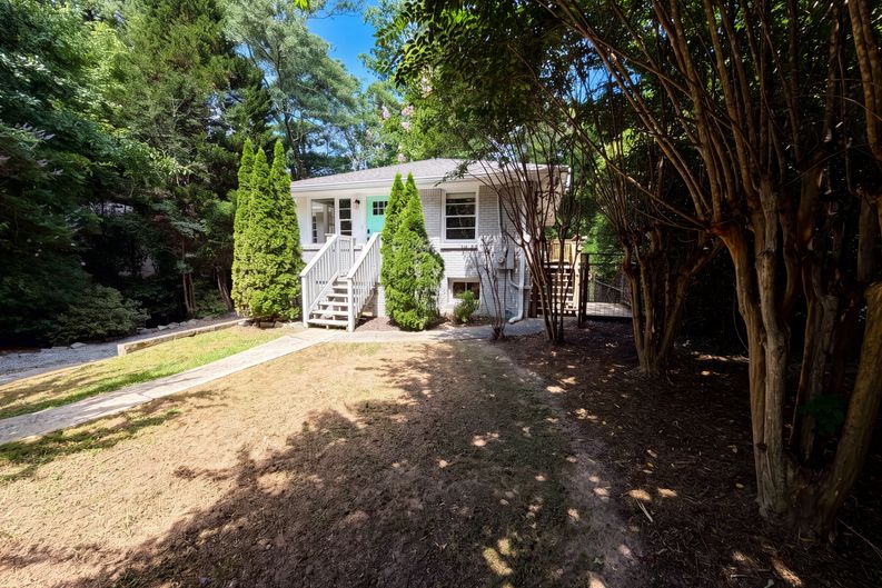 Photo 20 of 26 of 2336 Nesbitt Dr NE, Brookhaven, GA