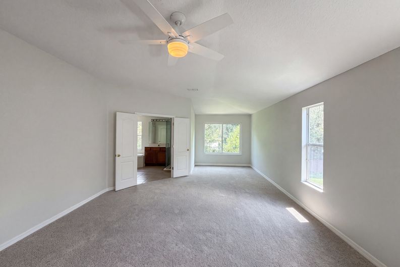 Photo 8 of 39 of 12706 Grovehurst Ave, Winter Garden, FL