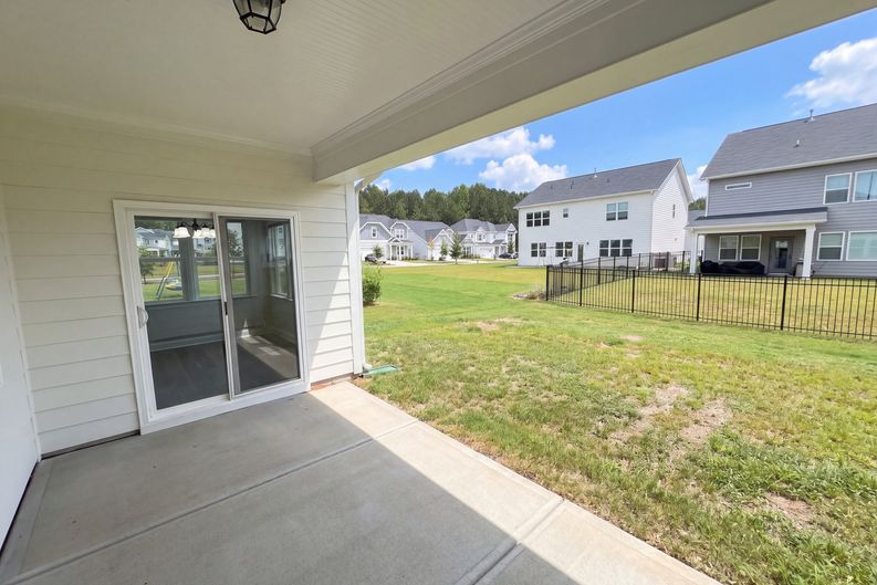 Photo 34 of 36 of 6109 Balham Ct, Charlotte, NC