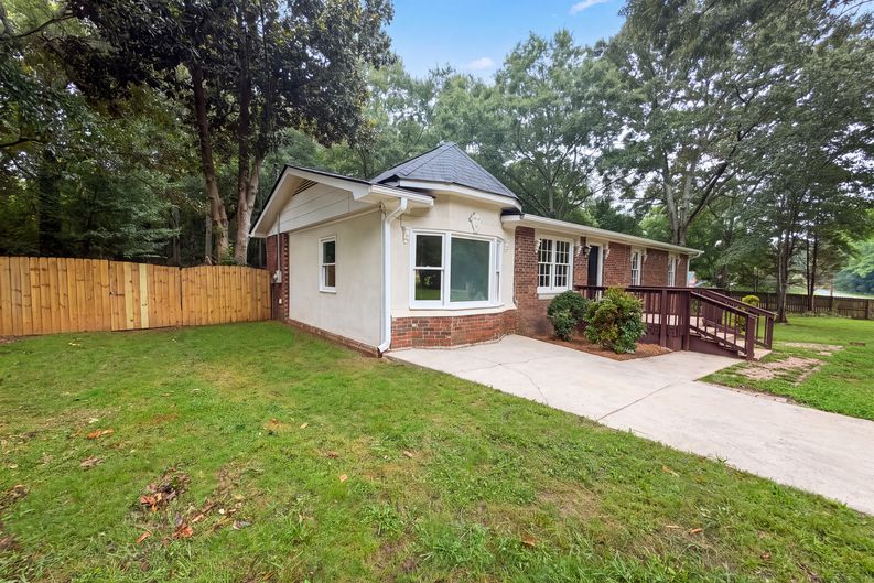 Photo 16 of 17 of 500 Kilcrease Rd, Auburn, GA
