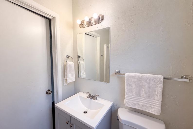 Photo 10 of 20 of 706 Flanders Ave, Daytona Beach, FL