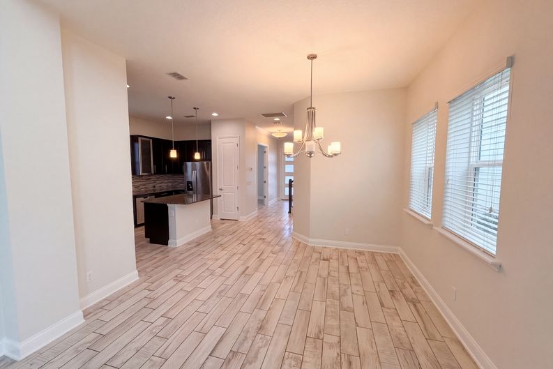 Photo 8 of 32 of 7797 Laureate Blvd, Orlando, FL
