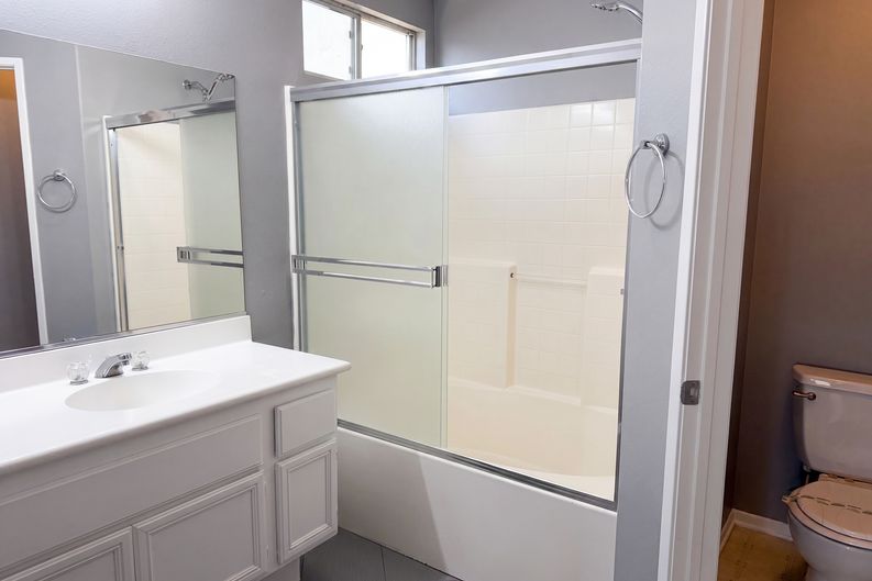 Photo 12 of 18 of 13577 Monterey Way, Victorville, CA