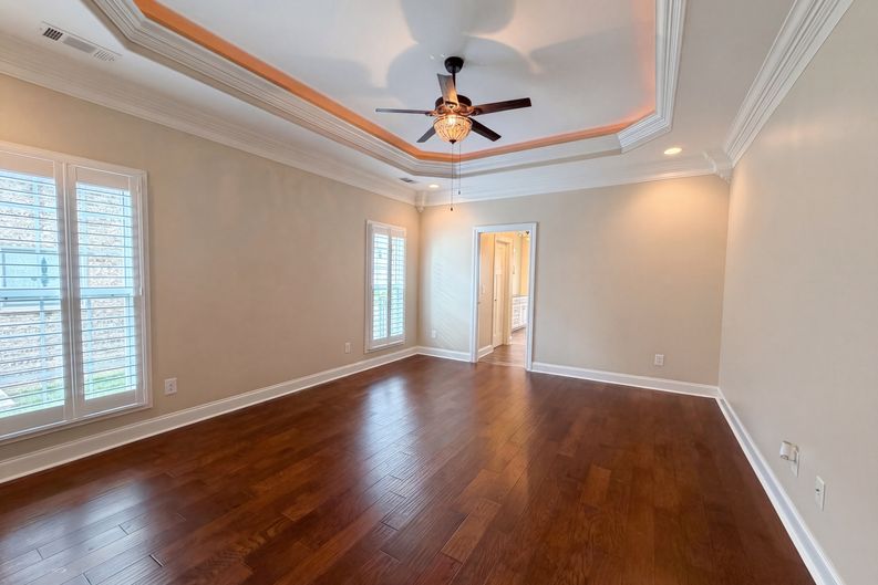 Photo 4 of 27 of 7009 Whisperwood Ave, Spring Hill, TN