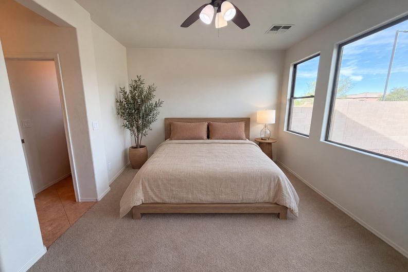 Photo 4 of 40 of 2464 W Warren Dr, Anthem, AZ