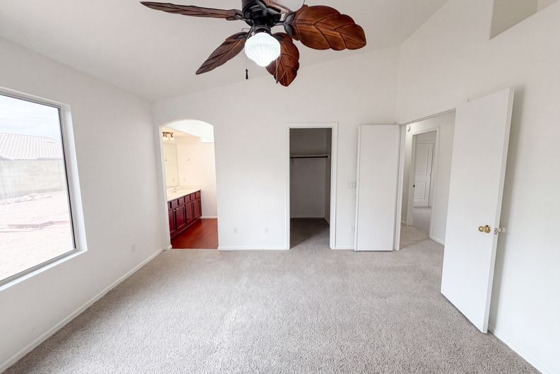 Photo 16 of 25 of 2945 E Hononegh Dr, Phoenix, AZ