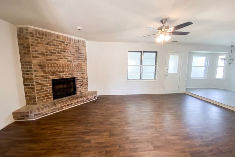 Photo 4 of 16 of 1407 Rose Ave, Killeen, TX