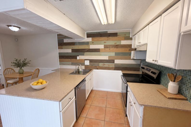 Photo 8 of 21 of 3293 Sand Ct, Melbourne Beach, FL
