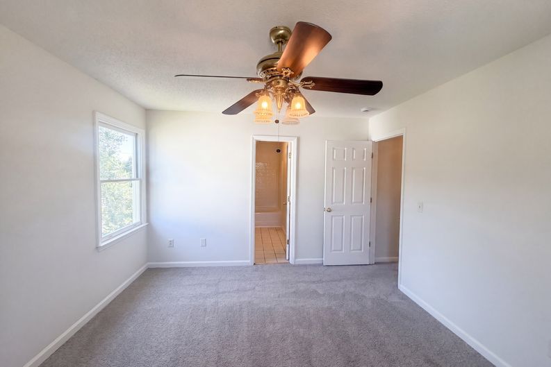 Photo 4 of 24 of 3807 Fig Leaf Ct, Greensboro, NC