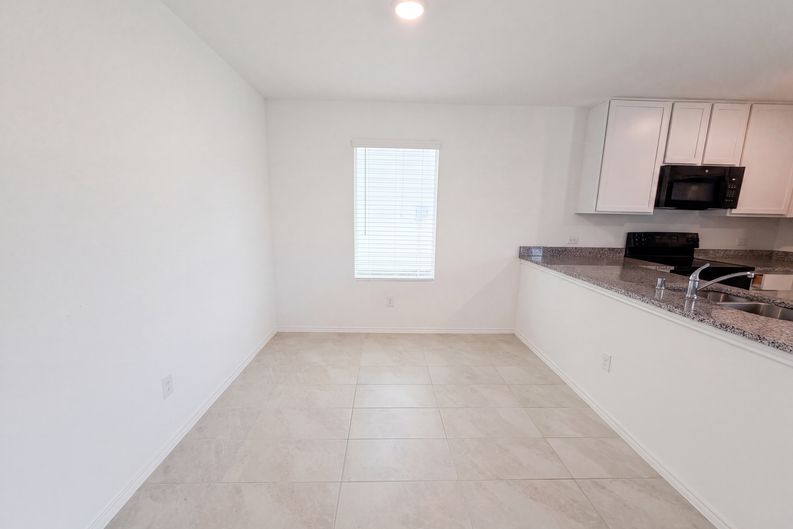 Photo 6 of 18 of 2972 Audles Ln, Dallas, TX