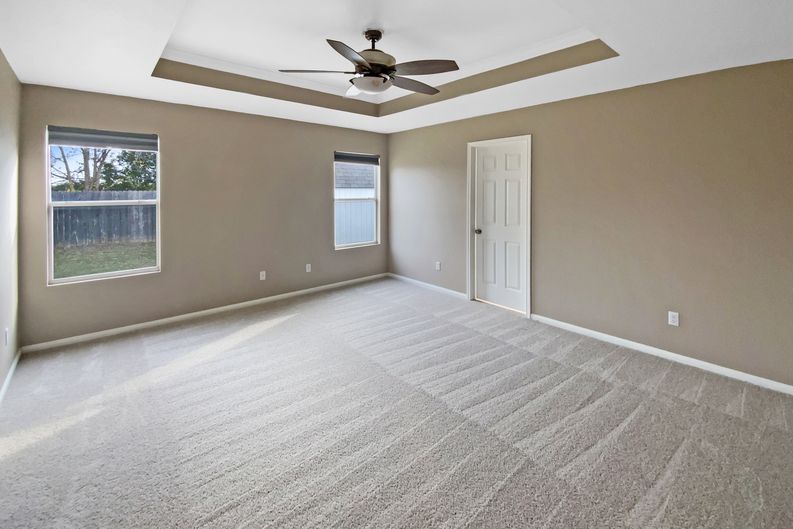 Photo 4 of 16 of 5202 Oster Dr, Killeen, TX