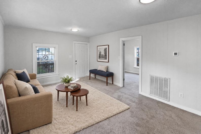 Photo 3 of 28 of 4028 Catalpa Ave, Knoxville, TN