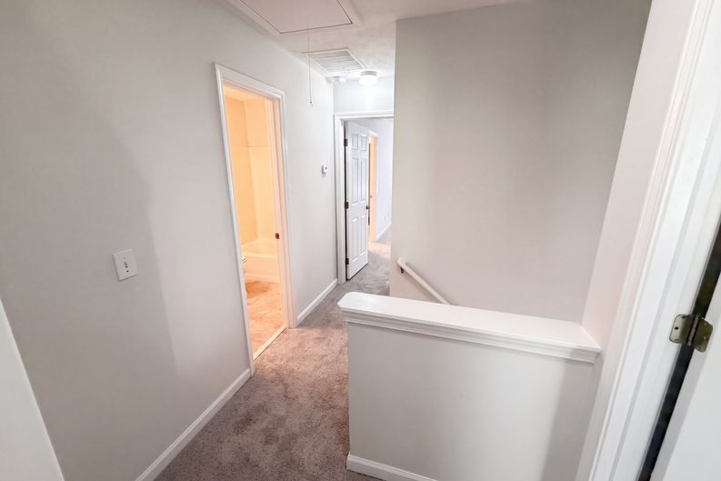 Photo 13 of 21 of 13331 Harpley Ct, Alpharetta, GA