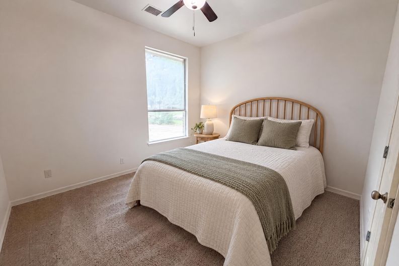 Photo 15 of 26 of 1724 Westend Pl, Round Rock, TX
