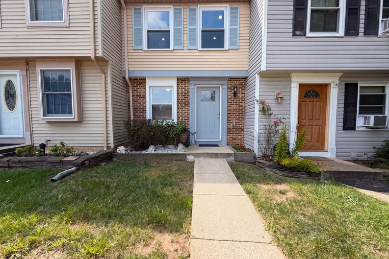 Photo 36 of 57 of 8769 Kanawha Ct, Lorton, VA