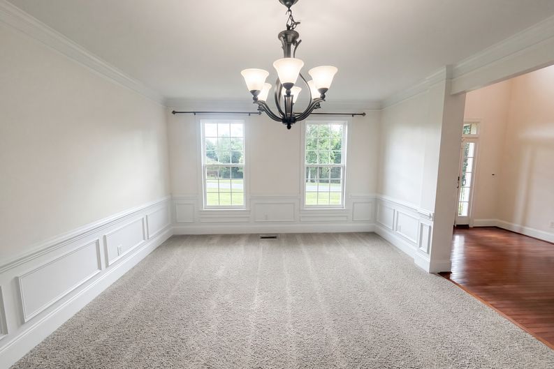 Photo 12 of 33 of 7791 Newhaven Dr, Oak Ridge, NC