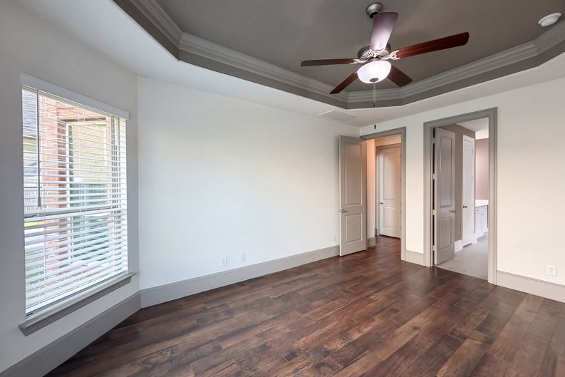 Photo 11 of 24 of 6702 Terania Cir, Katy, TX