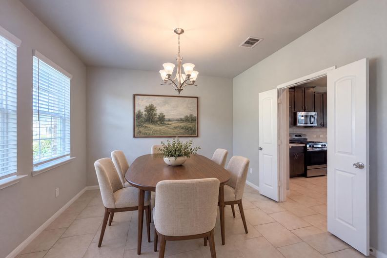 Photo 6 of 22 of 222 Ashley Way, Alvin, TX