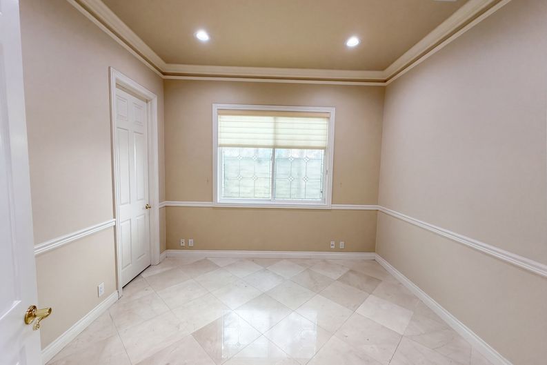 Photo 12 of 31 of 17109 Santa Cruz Ct, Yorba Linda, CA