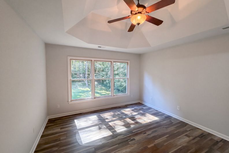 Photo 9 of 19 of 143 Laurel Ridge Ct, Gastonia, NC