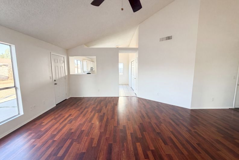 Photo 7 of 20 of 8839 W Carol Ave, Peoria, AZ