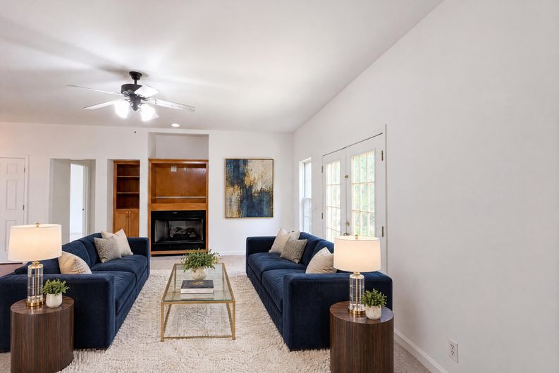 Photo 3 of 39 of 3073 Saratoga Dr, Dalton, GA