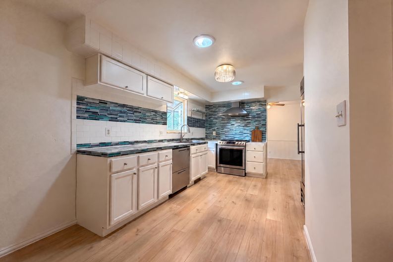 Photo 12 of 54 of 1307 Redwood Dr, Loveland, CO