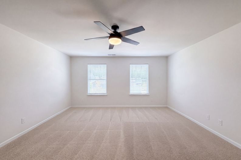 Photo 4 of 18 of 115 Spring Hall Dr, Troutman, NC