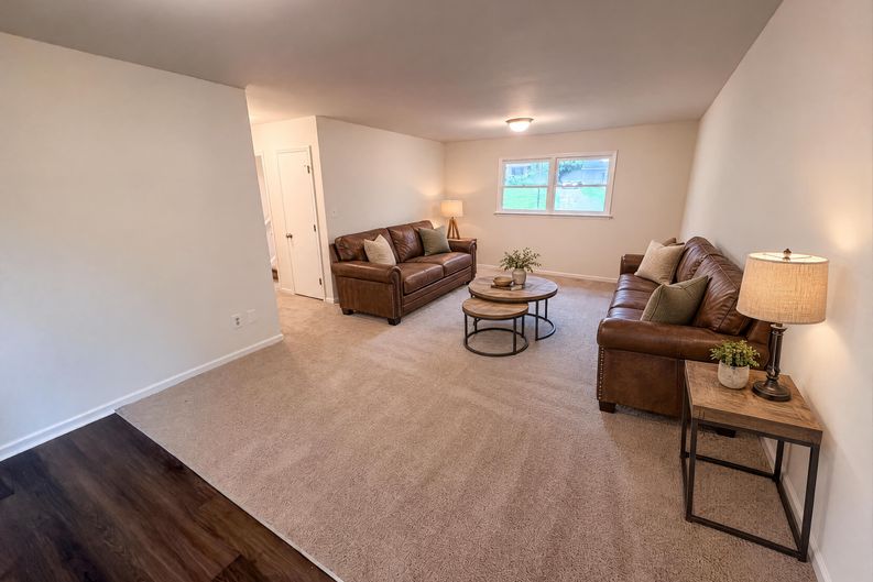 Photo 12 of 28 of 6409 Tivoli Ct, Charlotte, NC