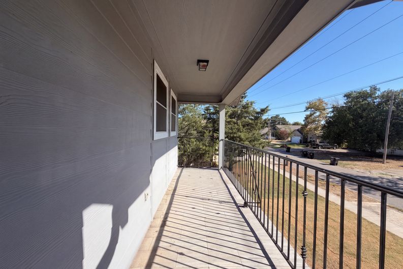 Photo 15 of 17 of 6006 Colorado St, Greenville, TX