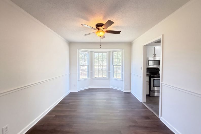 Photo 13 of 27 of 1122 Tobacco Rd, Clarksville, TN