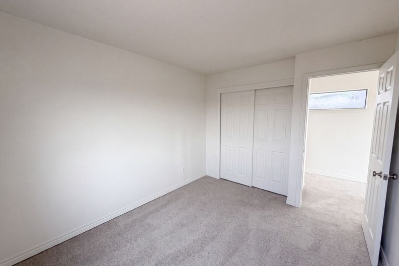 Photo 18 of 38 of 8273 W Plymouth Pl, Littleton, CO