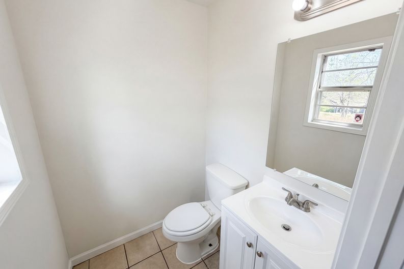 Photo 6 of 19 of 2405 Eric Ln, Douglasville, GA