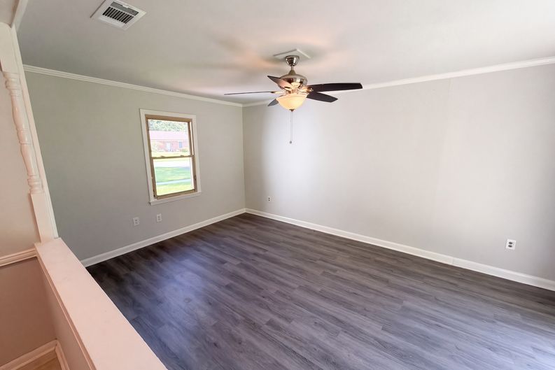Photo 8 of 24 of 6531 Rosecran Dr, Charlotte, NC