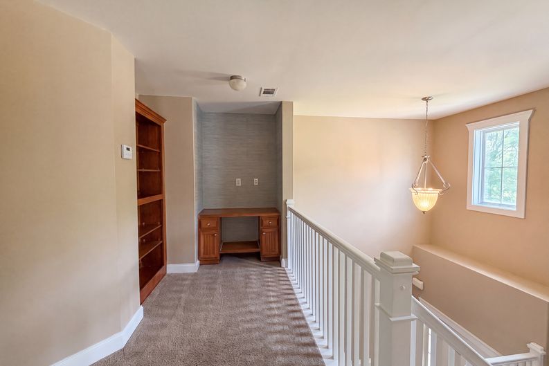 Photo 12 of 28 of 2983 Boulder Walk Ct SE, Atlanta, GA