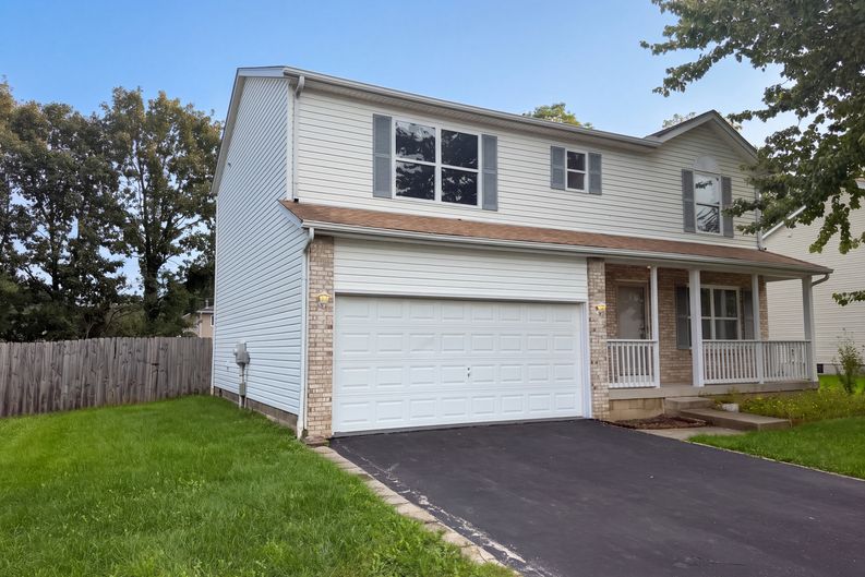 Photo 17 of 19 of 208 Isaac Tharp St, Pataskala, OH