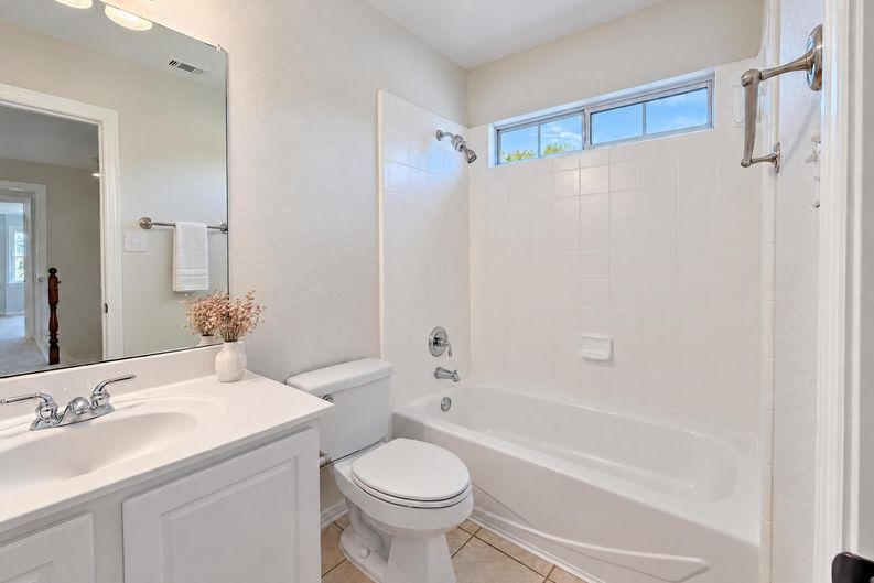 Photo 11 of 15 of 5101 Rain Forest Dr, McKinney, TX
