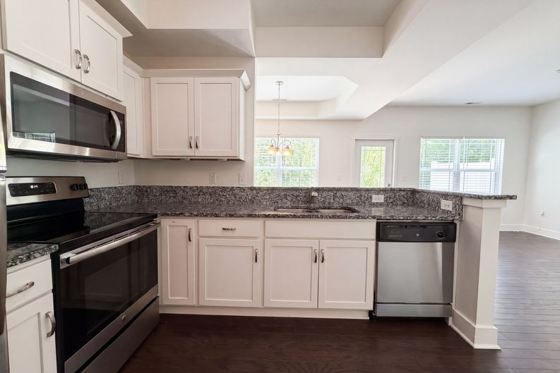 Photo 8 of 23 of 1134 Somerset Springs Dr, Spring Hill, TN