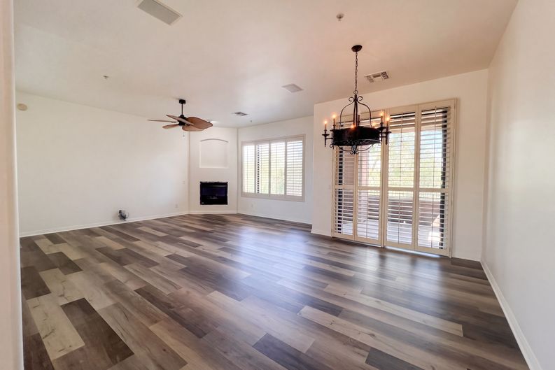 Photo 3 of 27 of 19550 N Grayhawk Dr, Scottsdale, AZ