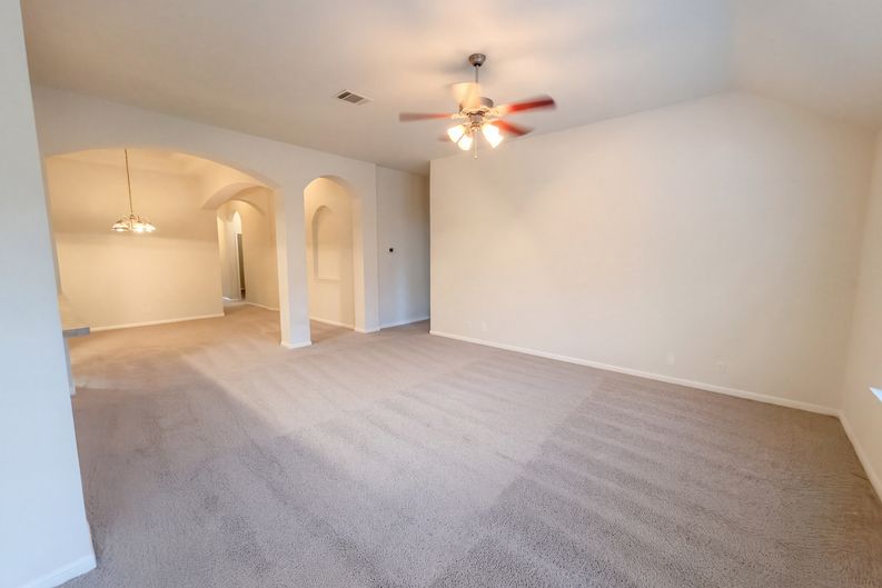 Photo 3 of 29 of 19217 Mangan Way, Pflugerville, TX