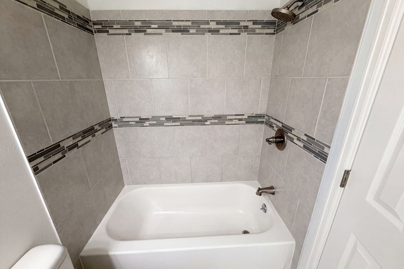 Photo 17 of 28 of 11835 Lincoln St, Northglenn, CO