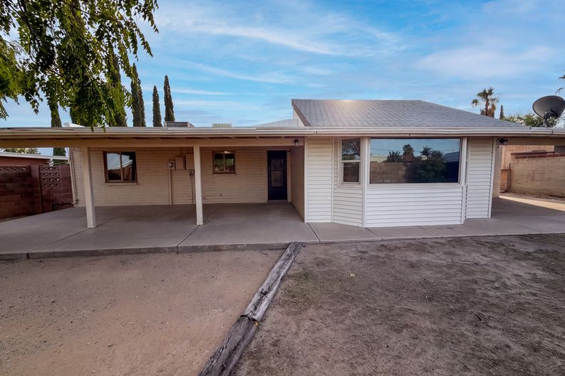 Photo 17 of 19 of 917 N Miller Dr, Tucson, AZ
